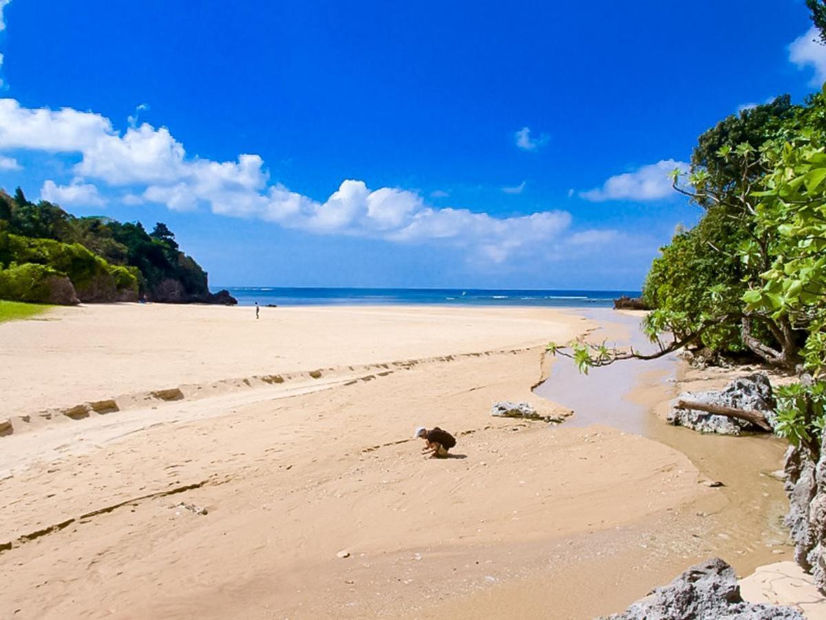 Asobibase Yamabare-House Hotel Ishigaki  Екстериор снимка