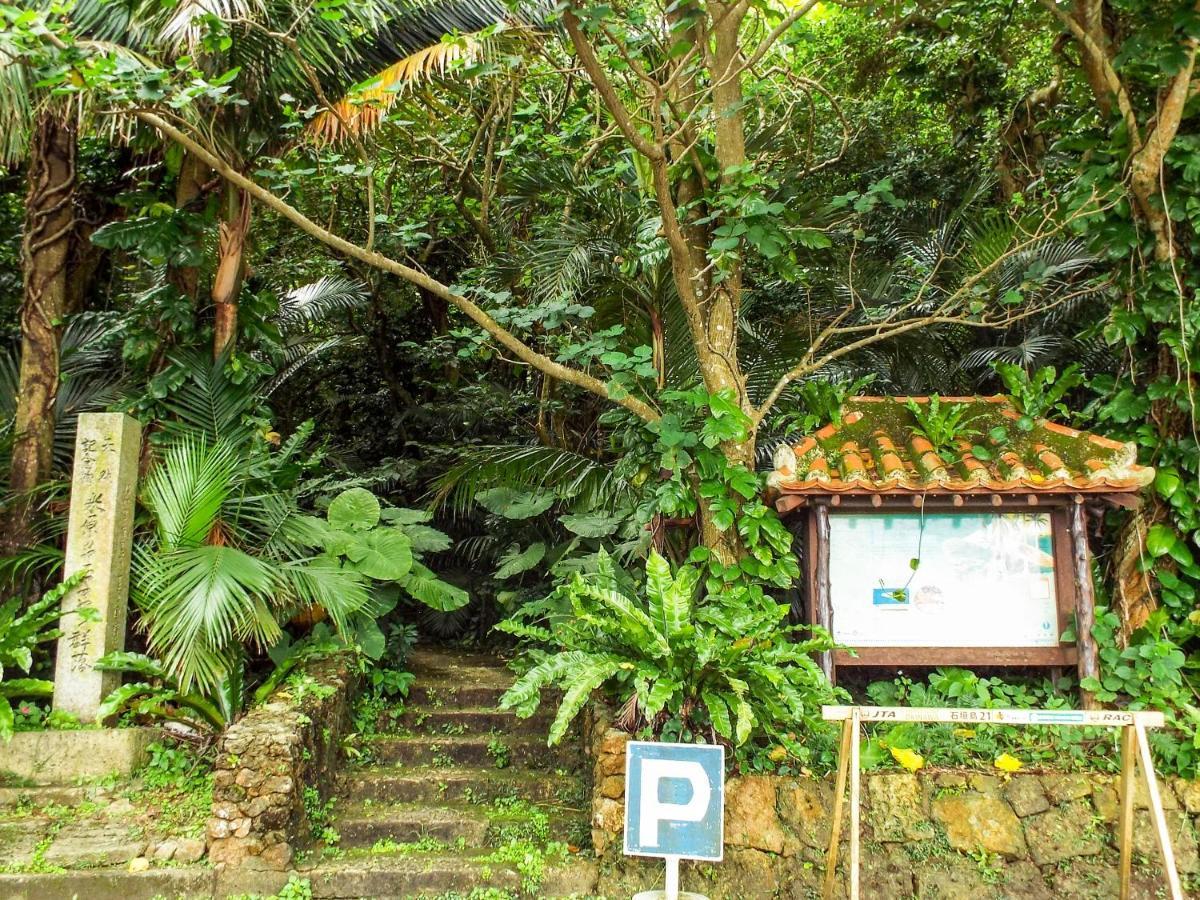 Asobibase Yamabare-House Hotel Ishigaki  Екстериор снимка